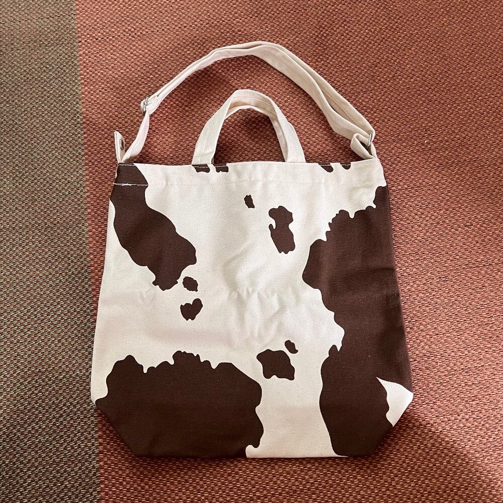 BAGGU Duck Bag in Cow Print